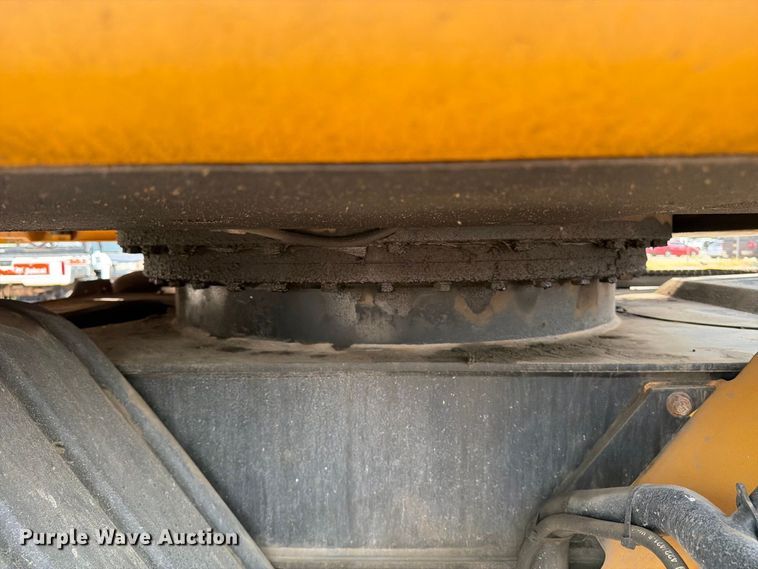 image for item MZ9862 2010 Gradall XL3100 III wheeled excavator