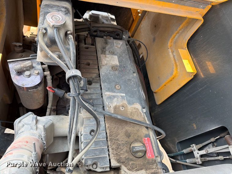 image for item MZ9862 2010 Gradall XL3100 III wheeled excavator