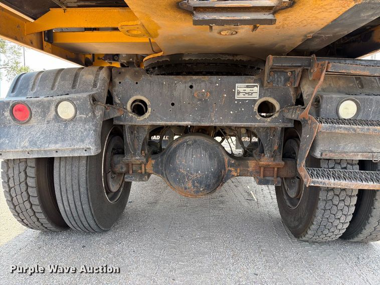 image for item MZ9862 2010 Gradall XL3100 III wheeled excavator