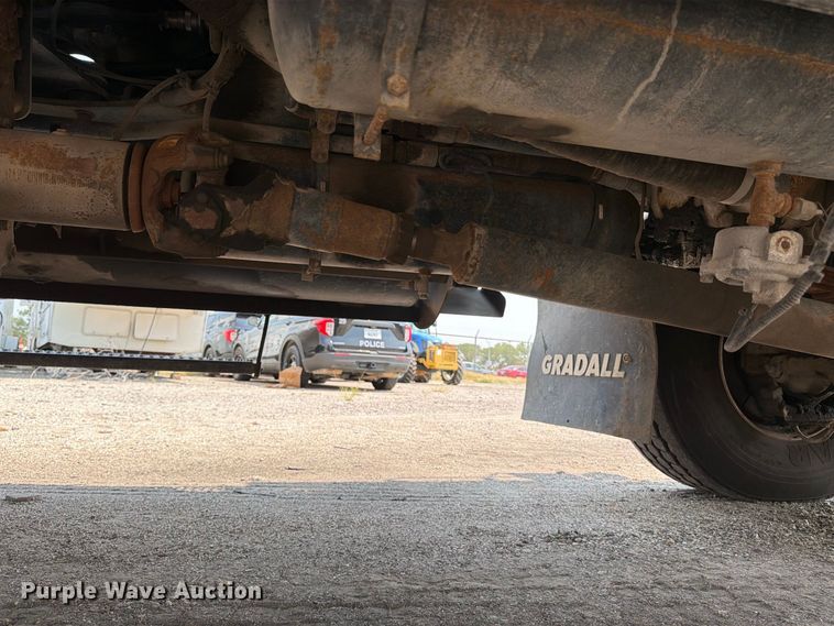 image for item MZ9862 2010 Gradall XL3100 III wheeled excavator