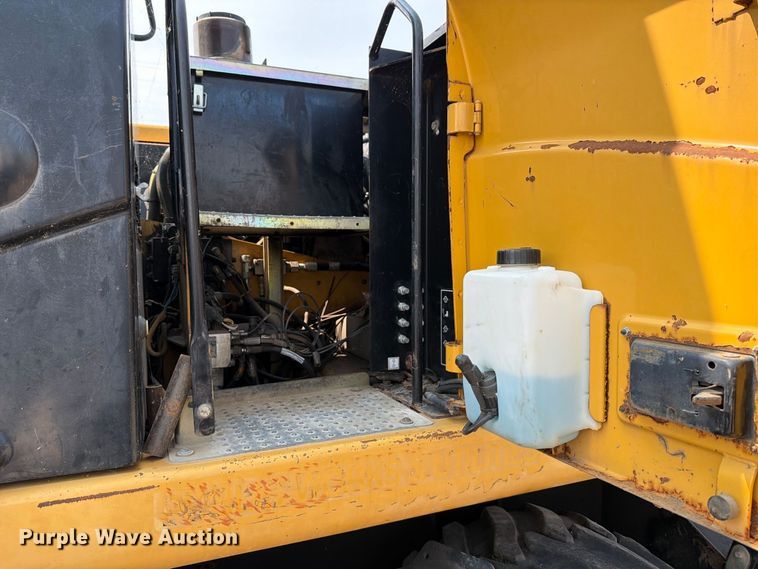 image for item MZ9863 2011 Caterpillar M318D wheeled excavator