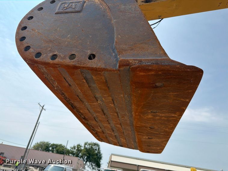 image for item MZ9863 2011 Caterpillar M318D wheeled excavator