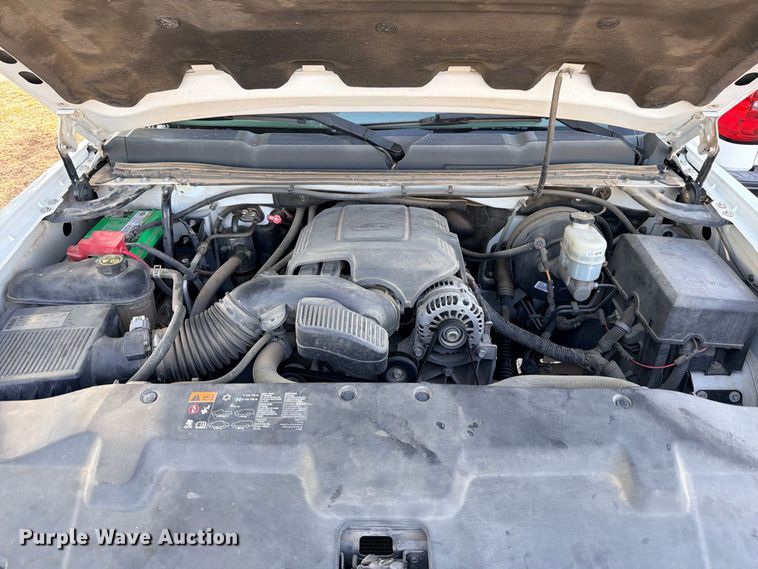 image for item DU1510 2013 Chevrolet Silverado 1500 Crew Cab pickup truck