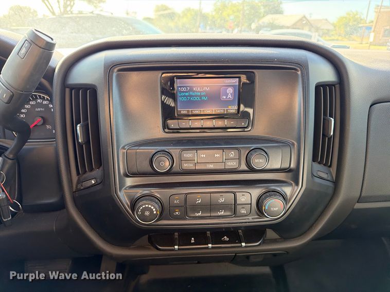 image for item DU1511 2014 Chevrolet Silverado 1500 Crew Cab pickup truck