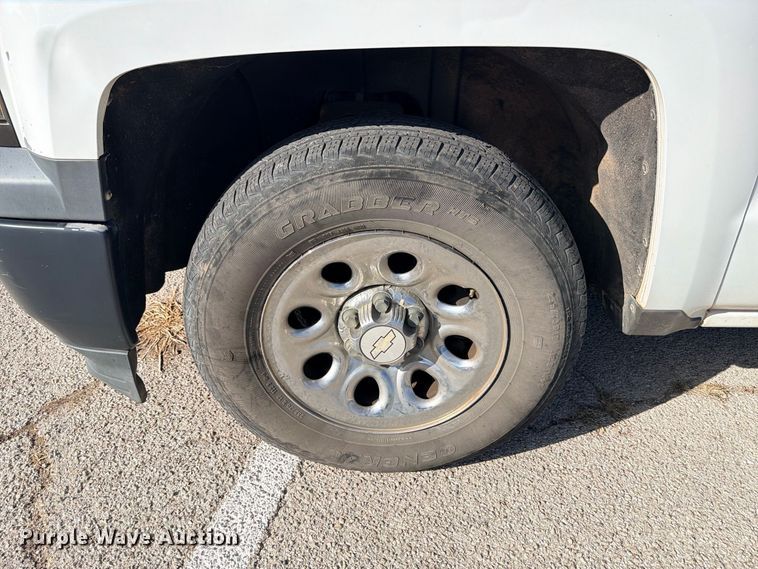 image for item DU1511 2014 Chevrolet Silverado 1500 Crew Cab pickup truck