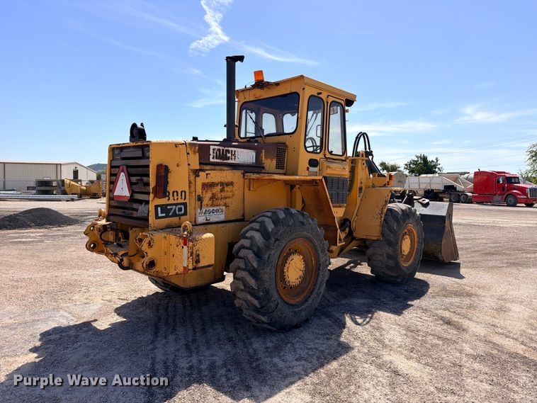 image for item DU1512 1990 Michigan L70 wheel loader