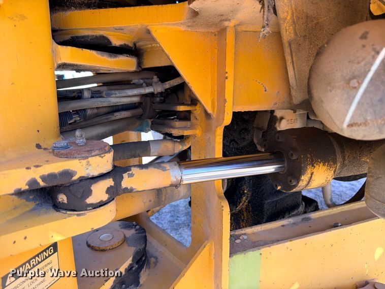 image for item DU1512 1990 Michigan L70 wheel loader