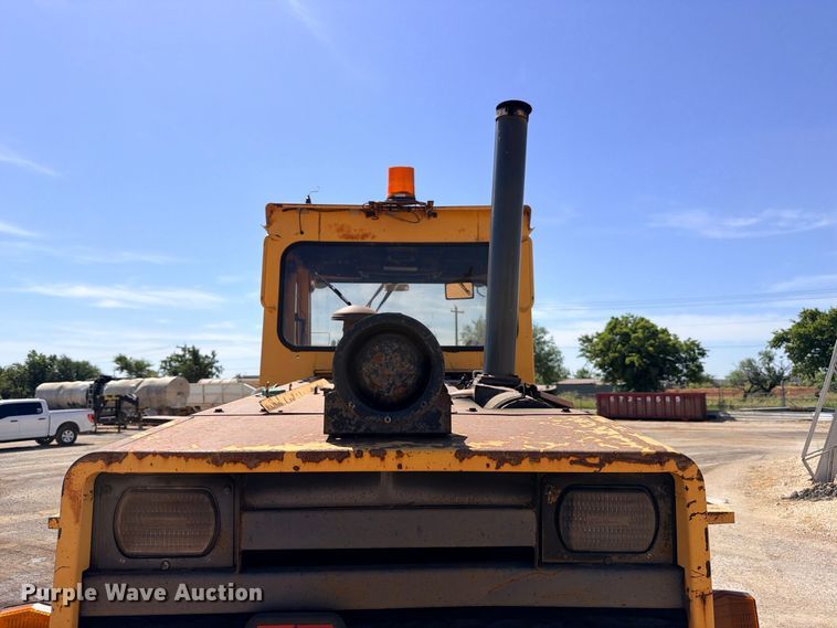 image for item DU1512 1990 Michigan L70 wheel loader