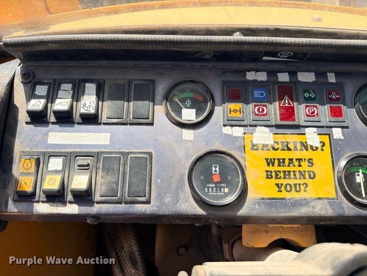 image for item DU1512 1990 Michigan L70 wheel loader
