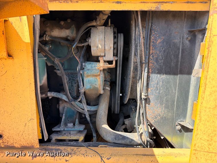 image for item DU1512 1990 Michigan L70 wheel loader
