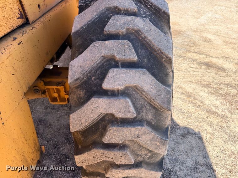 image for item DU1512 1990 Michigan L70 wheel loader