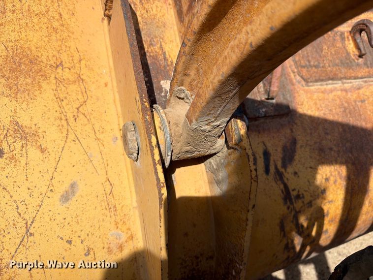 image for item DV8587 1998 Case 580L backhoe