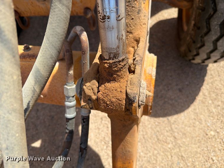 image for item DV8587 1998 Case 580L backhoe