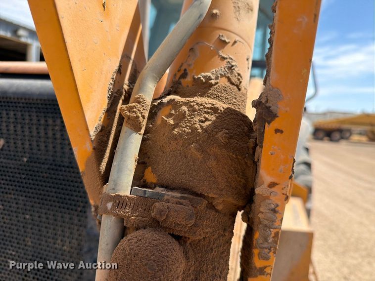 image for item DV8587 1998 Case 580L backhoe
