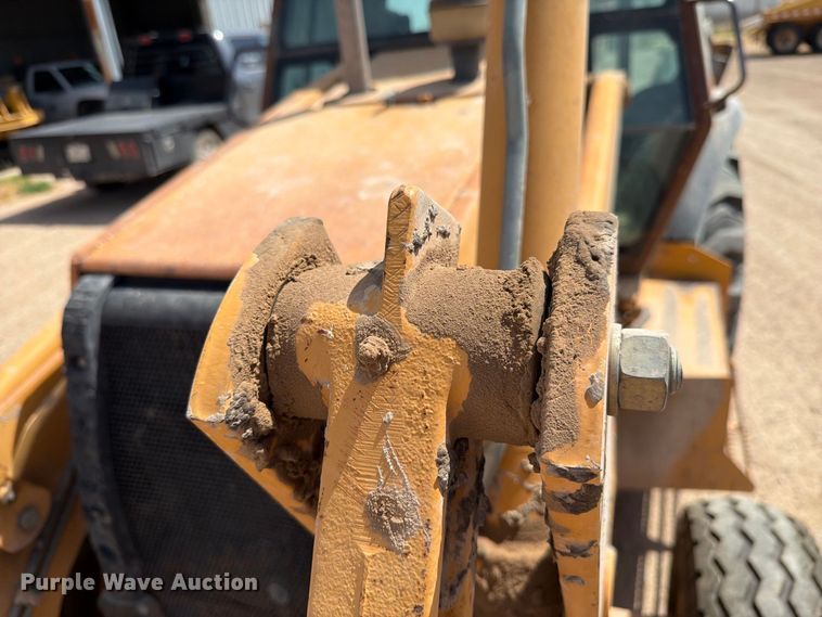 image for item DV8587 1998 Case 580L backhoe