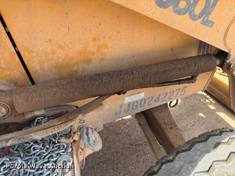 image for item DV8587 1998 Case 580L backhoe