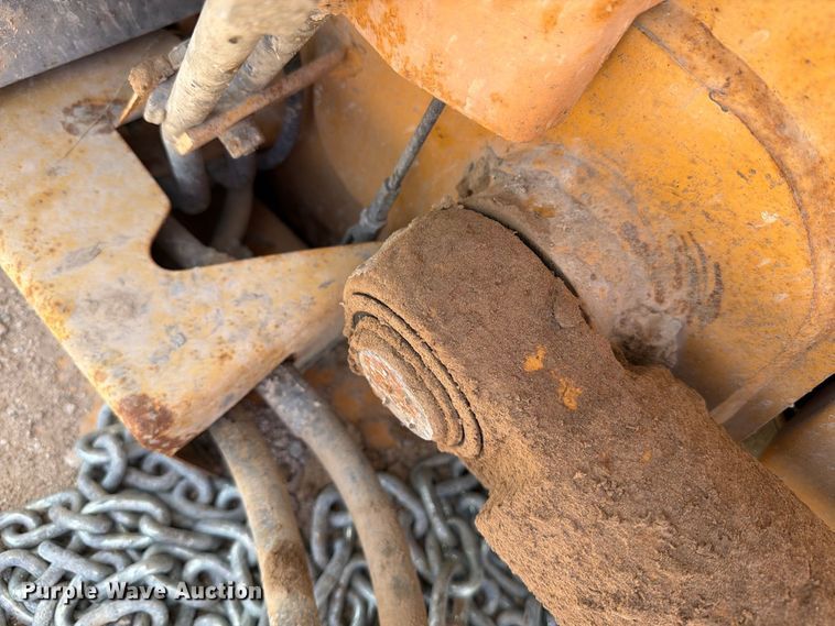 image for item DV8587 1998 Case 580L backhoe