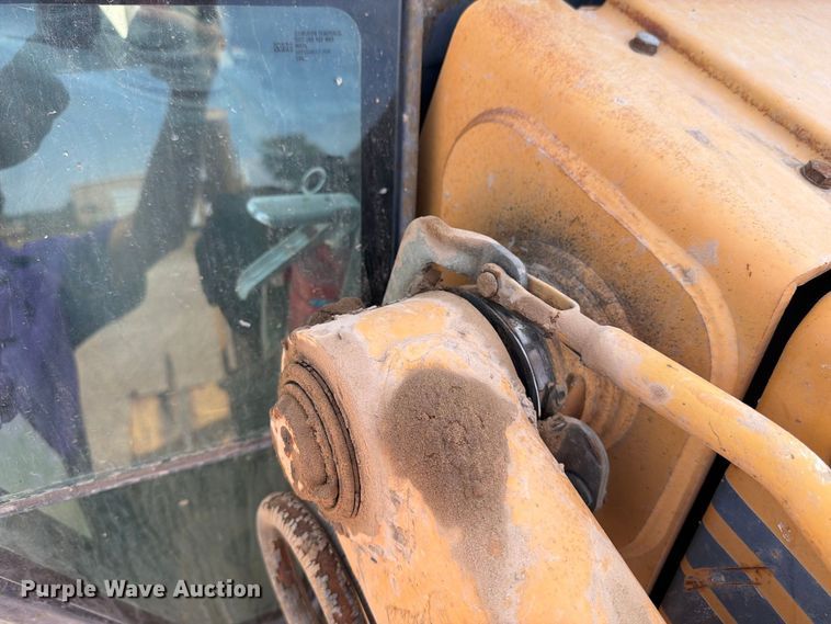 image for item DV8587 1998 Case 580L backhoe