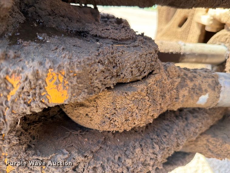 image for item DV8587 1998 Case 580L backhoe