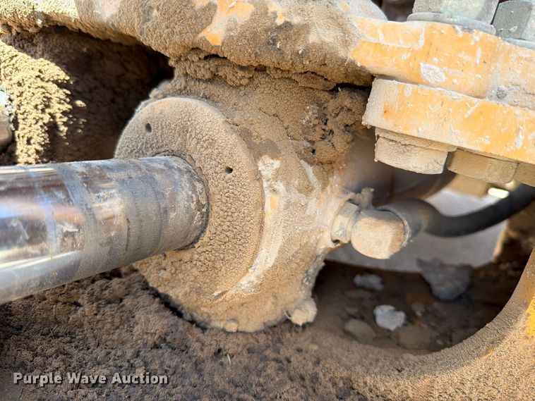 image for item DV8587 1998 Case 580L backhoe