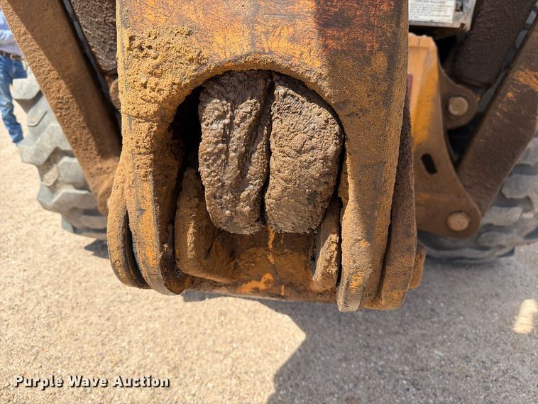 image for item DV8587 1998 Case 580L backhoe