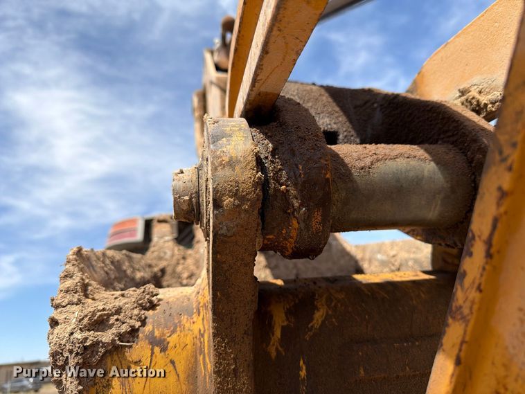 image for item DV8587 1998 Case 580L backhoe