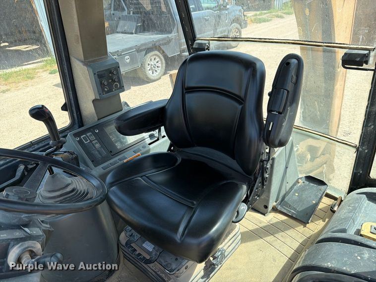 image for item DV8587 1998 Case 580L backhoe