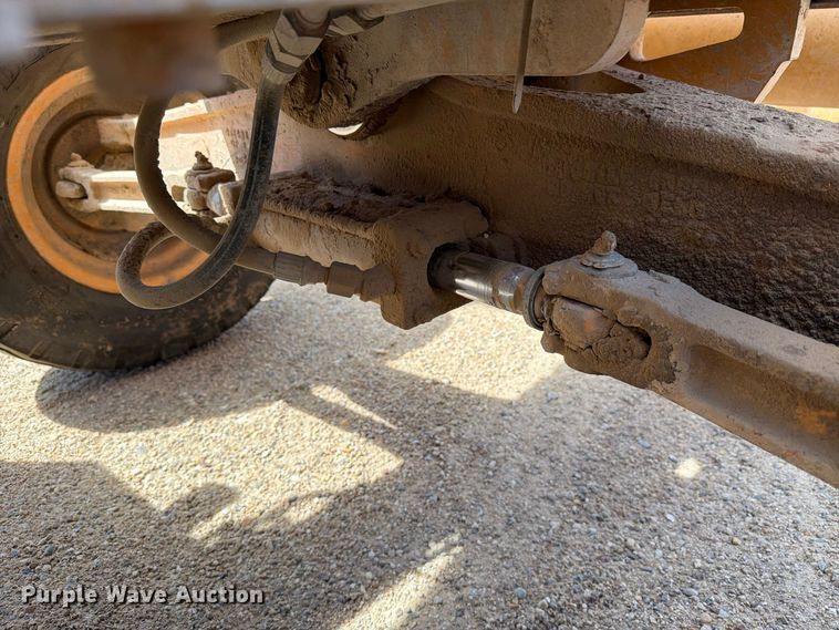 image for item DV8587 1998 Case 580L backhoe