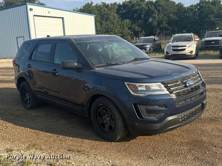 image for item DY3156 2017 Ford Explorer Police SUV