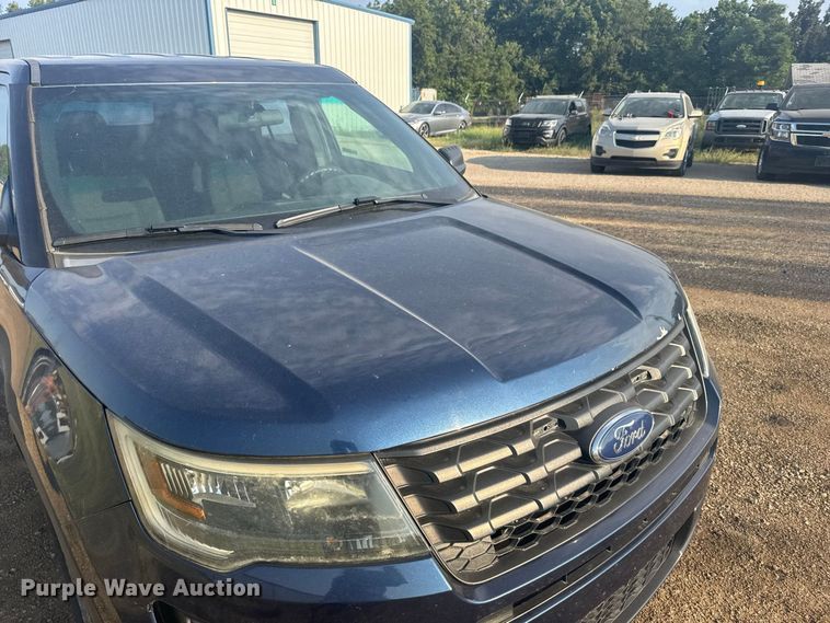 image for item DY3156 2017 Ford Explorer Police SUV