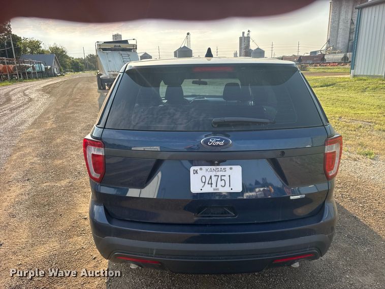 image for item DY3156 2017 Ford Explorer Police SUV