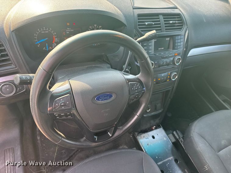 image for item DY3156 2017 Ford Explorer Police SUV