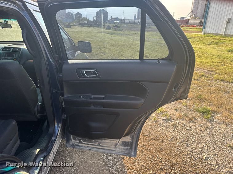 image for item DY3156 2017 Ford Explorer Police SUV