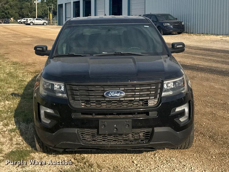 image for item DY3157 2018 Ford Explorer Police SUV