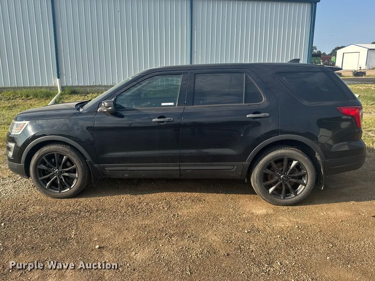 image for item DY3157 2018 Ford Explorer Police SUV