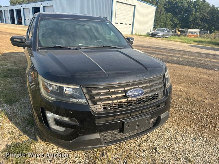 image for item DY3157 2018 Ford Explorer Police SUV