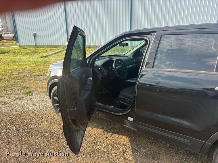 image for item DY3157 2018 Ford Explorer Police SUV