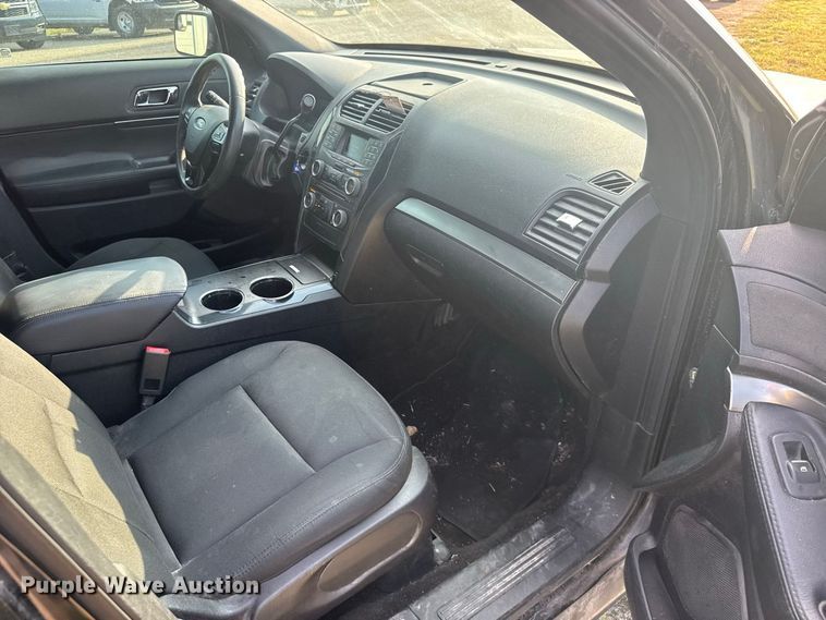 image for item DY3157 2018 Ford Explorer Police SUV