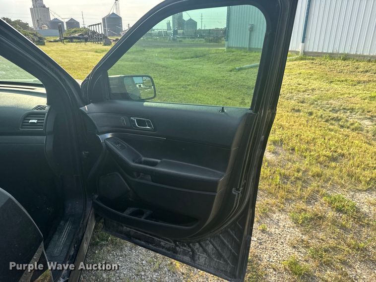 image for item DY3157 2018 Ford Explorer Police SUV