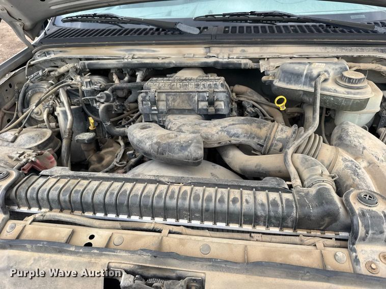 image for item DY3159 2005 Ford F350 Super Duty Ext. Cab utility bed pickup truck