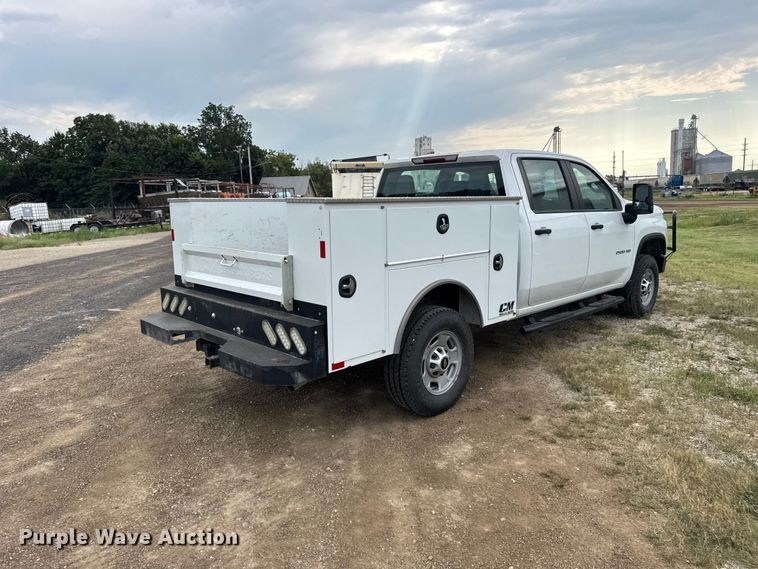 image for item DY3161 2021 Chevrolet Silverado 2500HD Crew Cab utility bed pickup truck