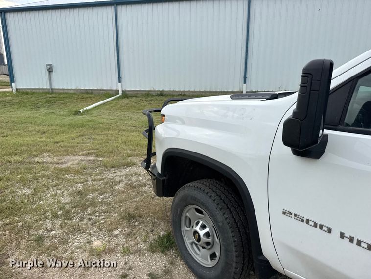 image for item DY3161 2021 Chevrolet Silverado 2500HD Crew Cab utility bed pickup truck