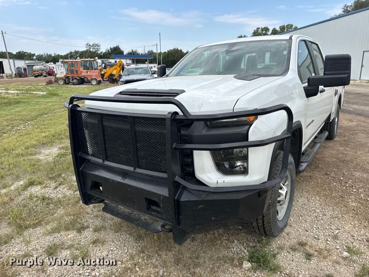 image for item DY3161 2021 Chevrolet Silverado 2500HD Crew Cab utility bed pickup truck