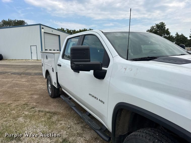 image for item DY3161 2021 Chevrolet Silverado 2500HD Crew Cab utility bed pickup truck