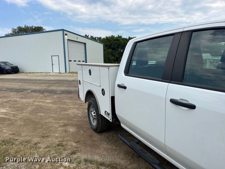 image for item DY3161 2021 Chevrolet Silverado 2500HD Crew Cab utility bed pickup truck