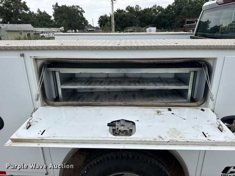 image for item DY3161 2021 Chevrolet Silverado 2500HD Crew Cab utility bed pickup truck