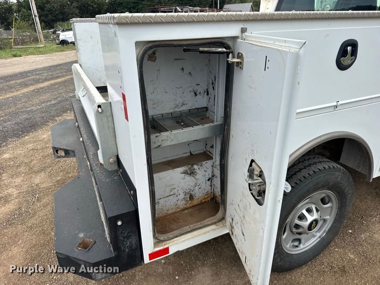image for item DY3161 2021 Chevrolet Silverado 2500HD Crew Cab utility bed pickup truck