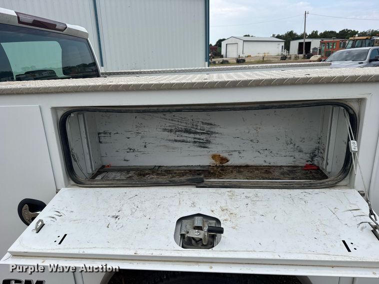 image for item DY3161 2021 Chevrolet Silverado 2500HD Crew Cab utility bed pickup truck