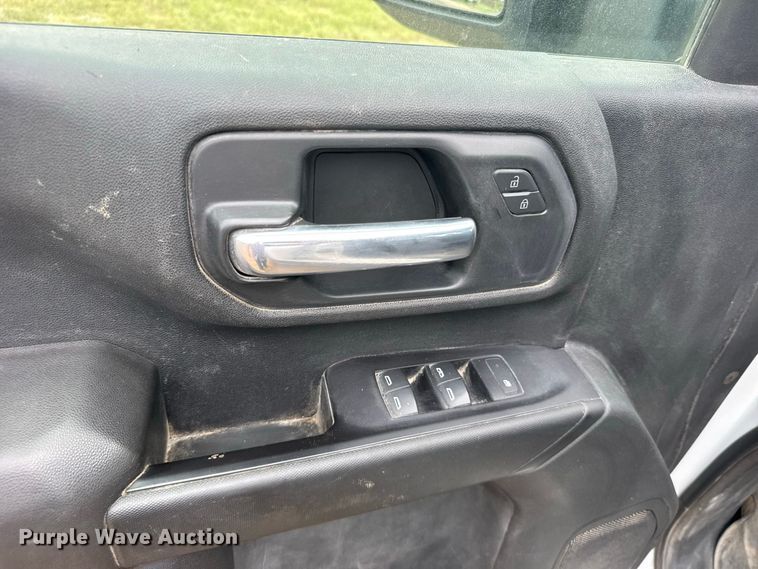 image for item DY3161 2021 Chevrolet Silverado 2500HD Crew Cab utility bed pickup truck