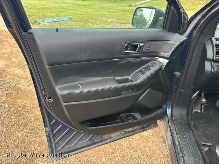 image for item DY3163 2017 Ford Explorer Police SUV